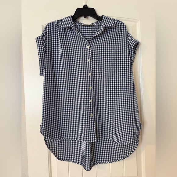 LOFT Tops - LOFT Navy and White Gingham Button-Up Short Sleeve Blouse